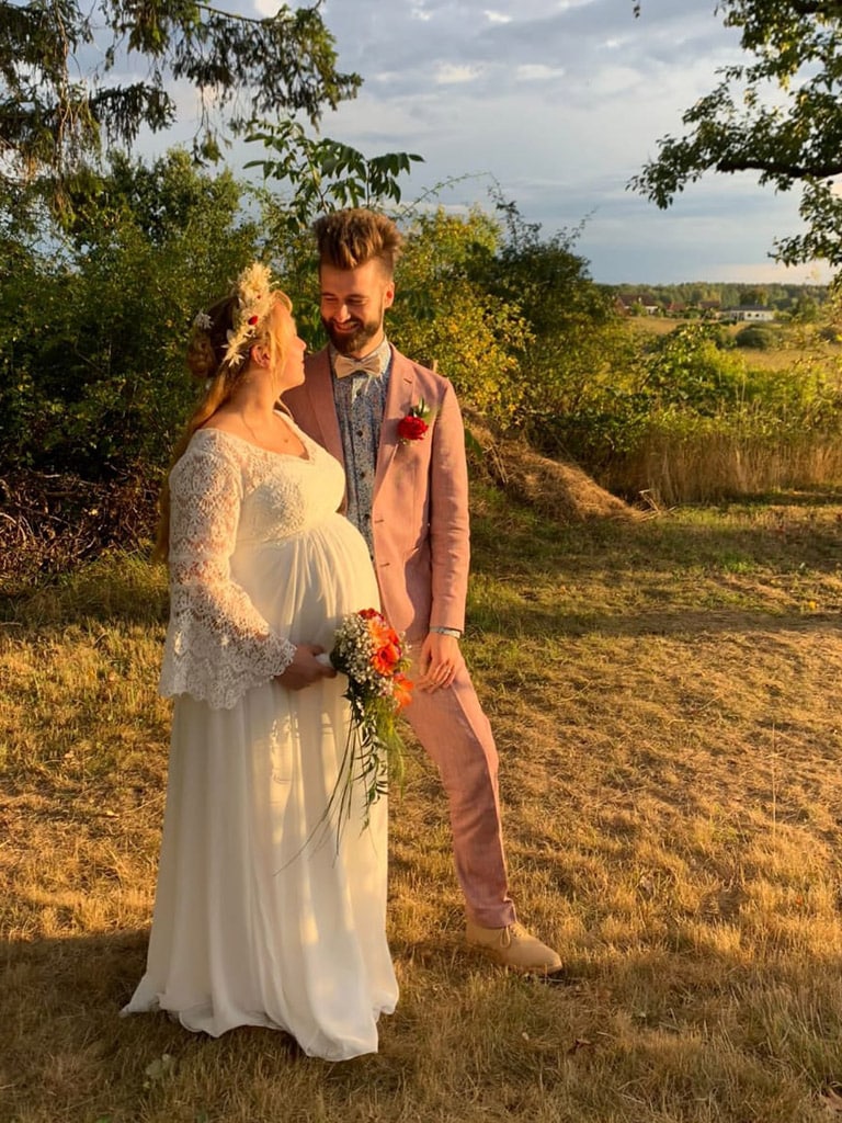 Schwangere Braut im Umstandsbrautkleid Berlin – LAFANTA Brautmode