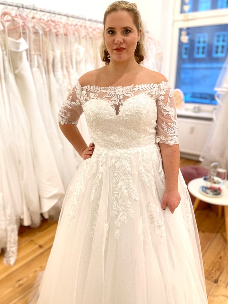 Curvy Brautkleider Berlin - Brautkleider für große Größen