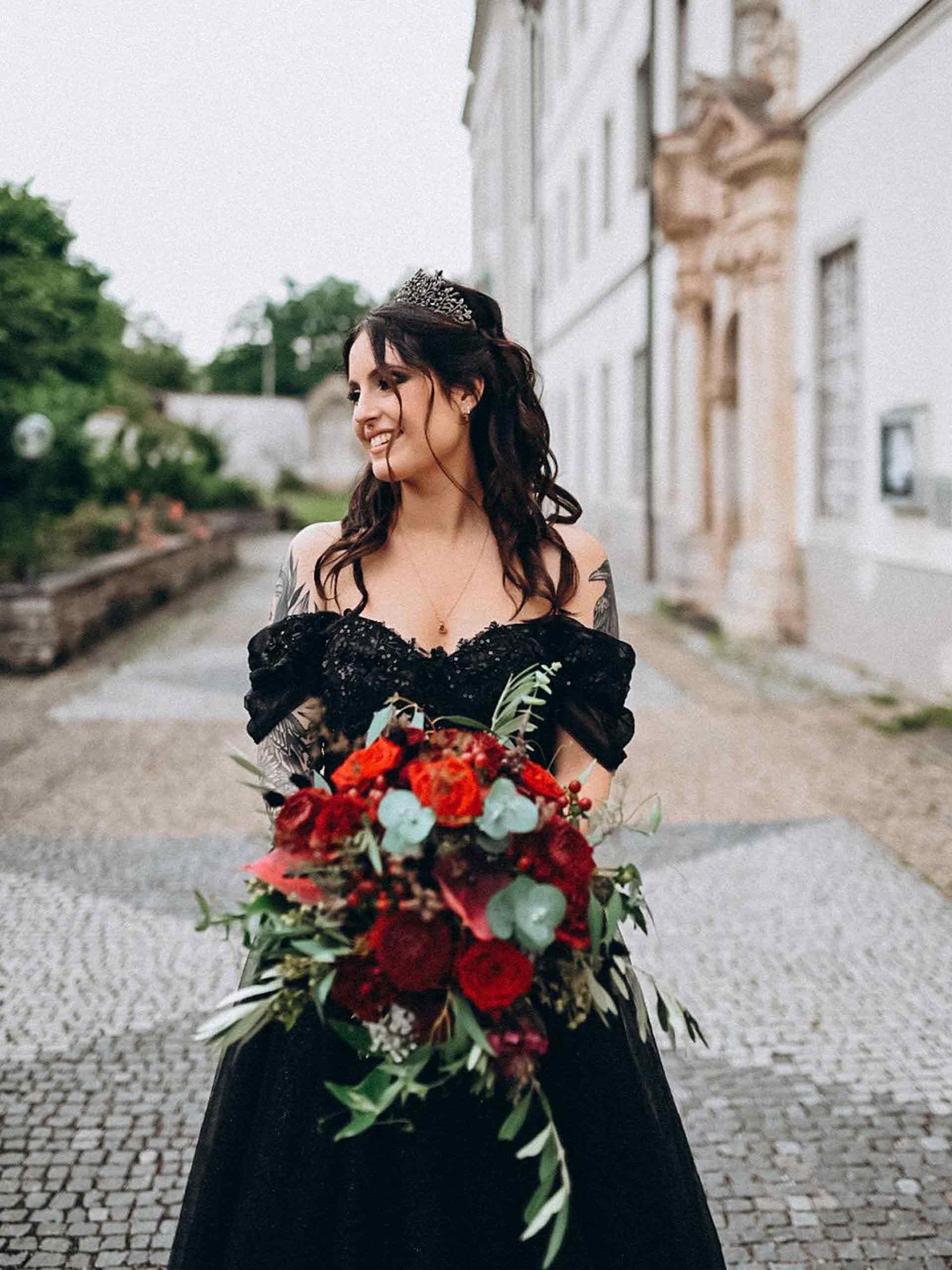 Schwarzes Brautkleid Berlin – Exklusive Dark Couture von LAFANTA