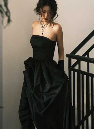Elegantes schwarzes Brautkleid mit Korsage – edel & modern von LAFANTA Berlin